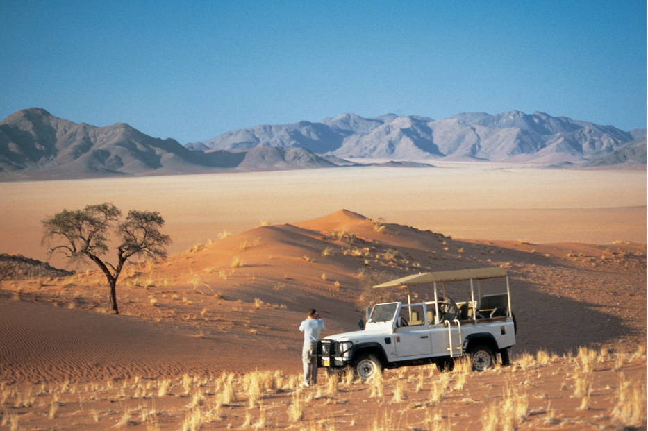 namibie,desert du namib,swakopmund,windhoek,walvis bay,sandwich harbour,twyfelfontein,damaraland,safari en namibie,parc national d'etosha,sossusvlei,circuit namibie,hotels de luxe en namibie,dunes de namibie,voyage aventure en namibie,faune de namibie
